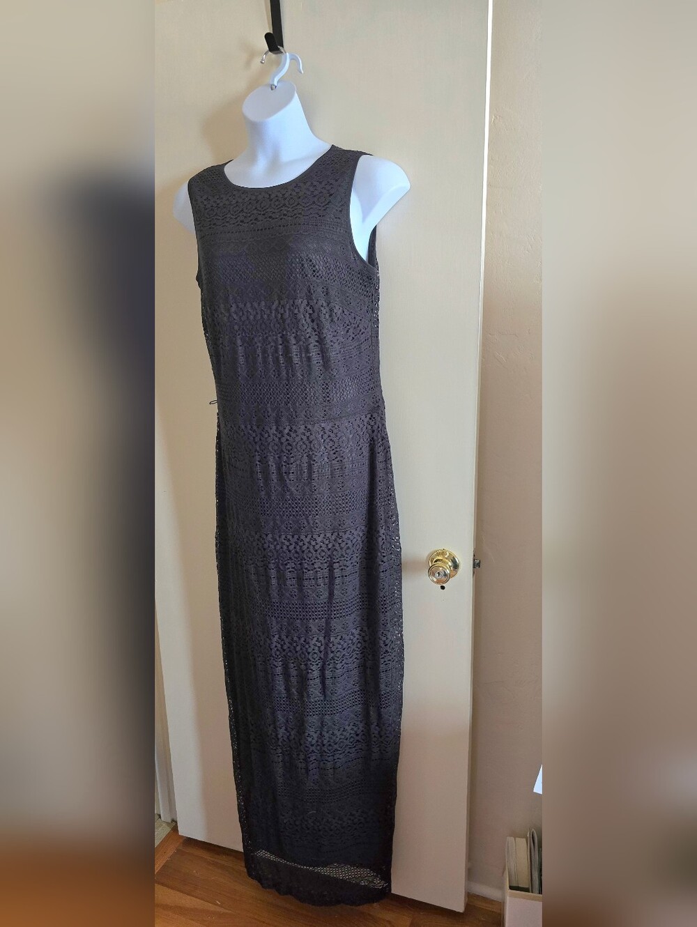 Long Tall Sally Black Lace Detail Maxi Dress – Size 12 – NWT - Picture 4 of 9